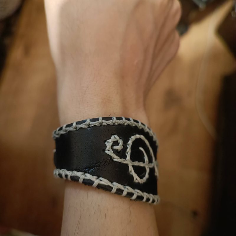 دستبند چرمی مردانه مدل Deri 1034