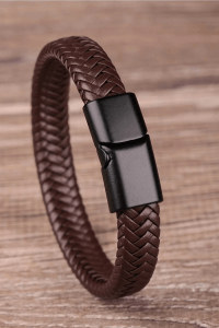 33 200x300 - دستبند چرمی مردانه مدل DERI 778