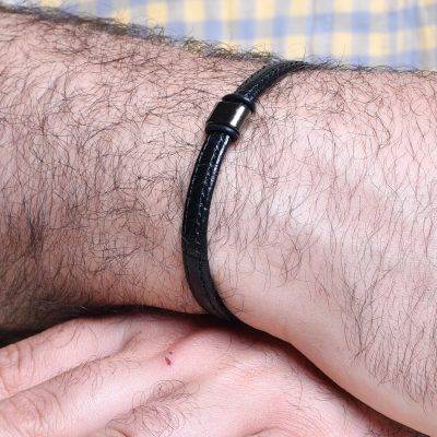 دستبند چرمی مردانه مدل DERI 784