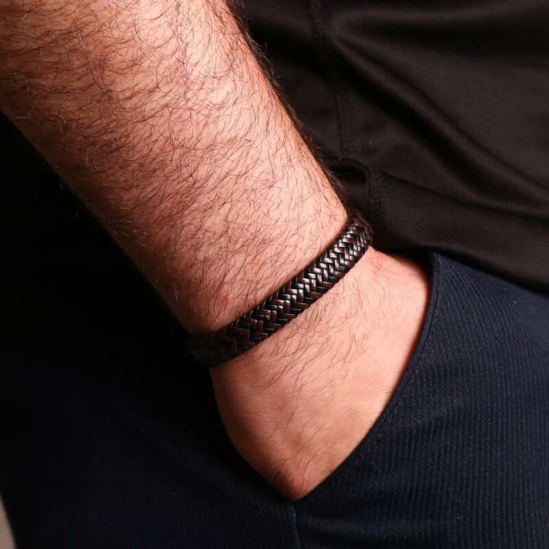 دستبند چرمی مردانه مدل Deri 907
