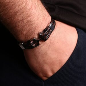 دستبند چرمی مردانه مدل Deri 909